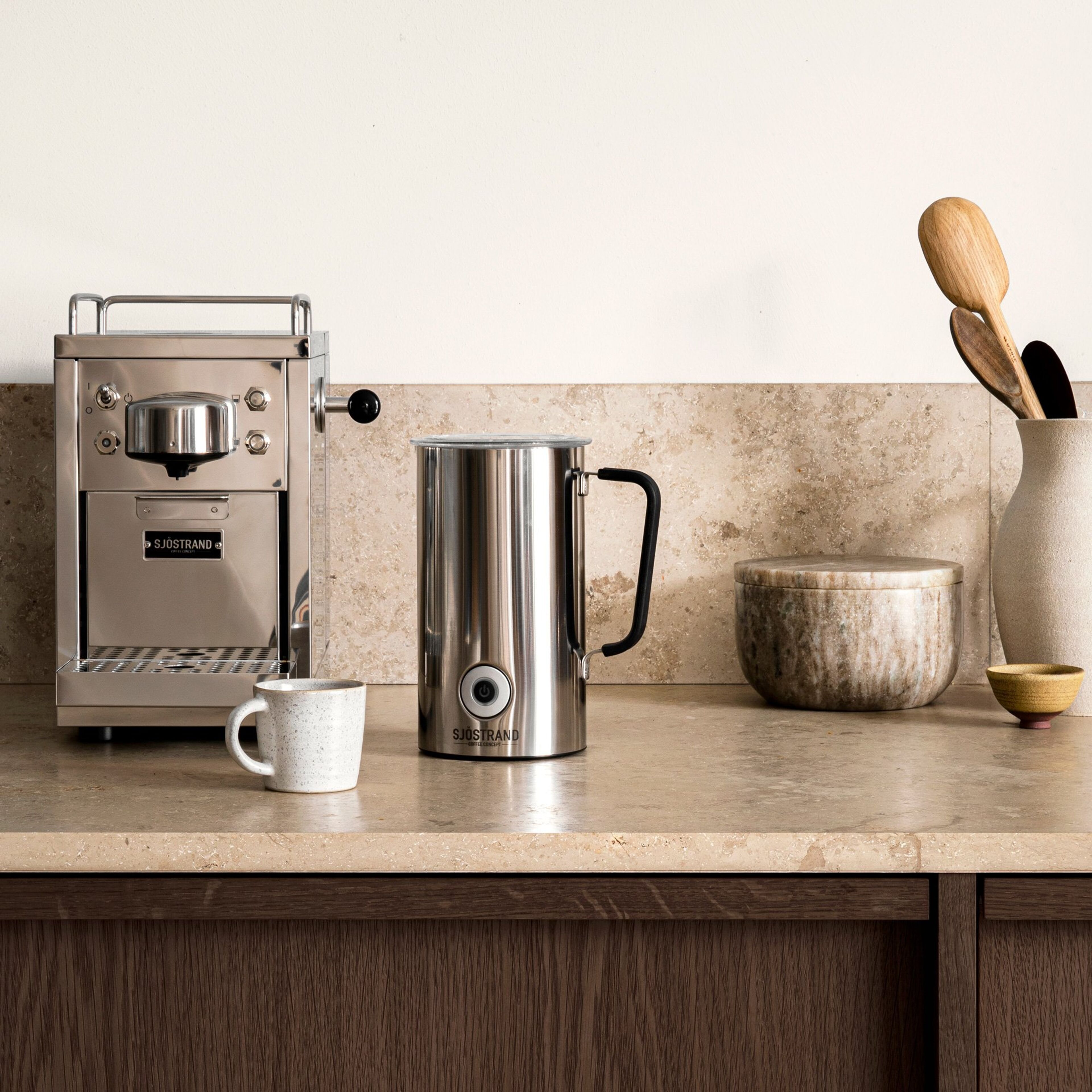 sjoestrand-espressomaskine-maelkeskummer-m10001-m1002-51240-7