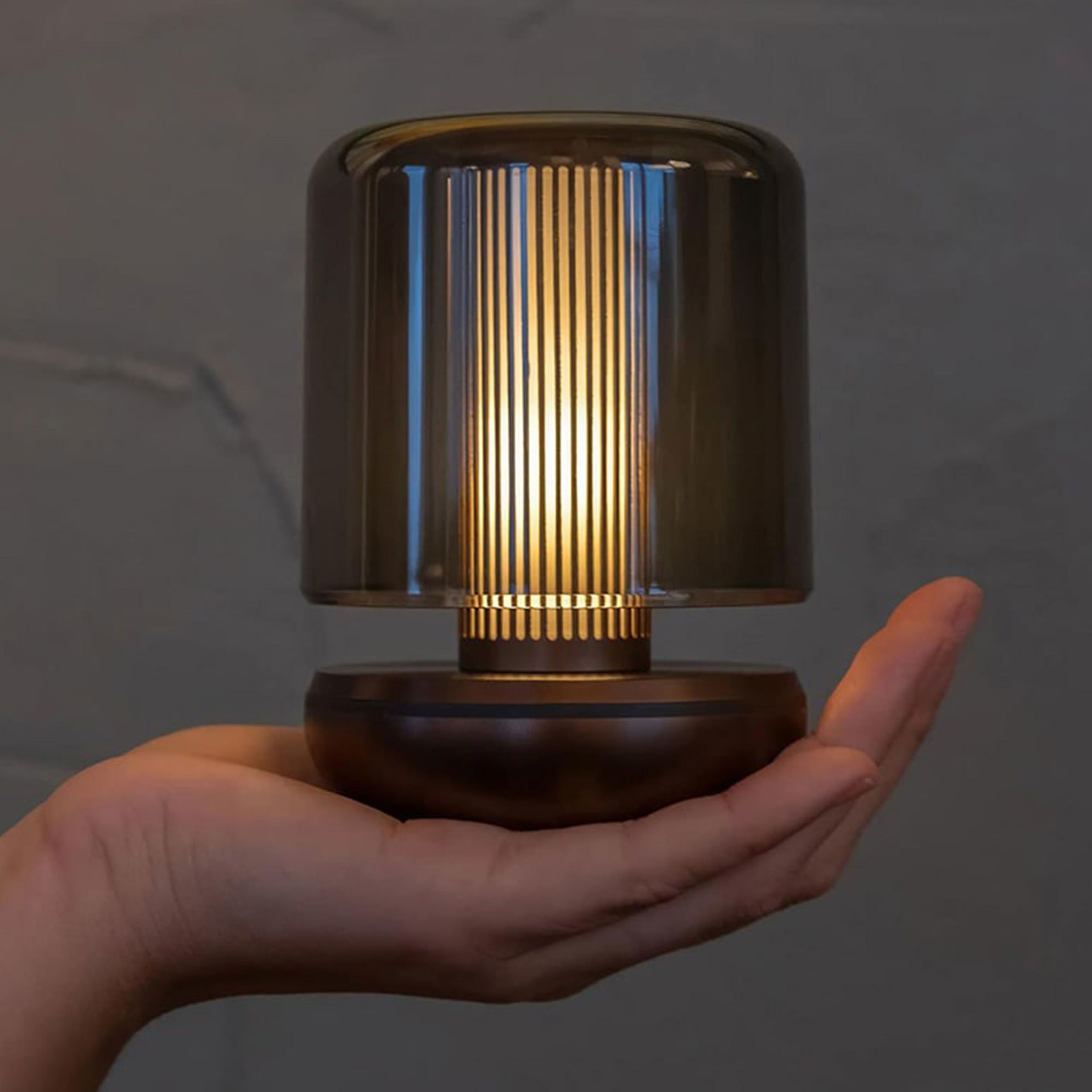 humble-lights-firefly-bordlampe-humtl00404-63137-4