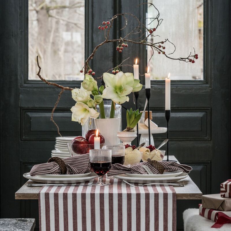 Löpare bred rand 45x250 cm, röd/vit