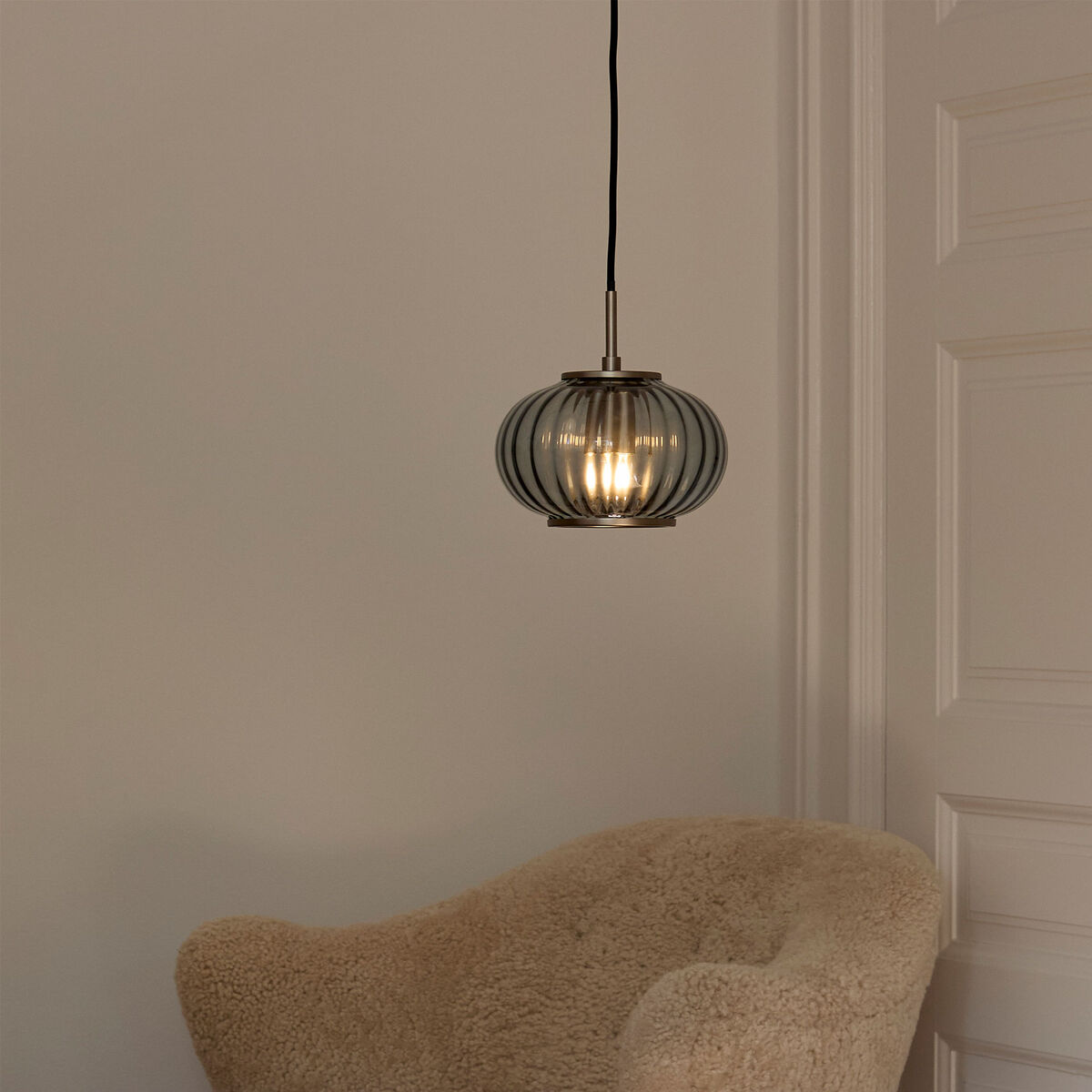 Urc loftlampe 19 cm, røgfarvet