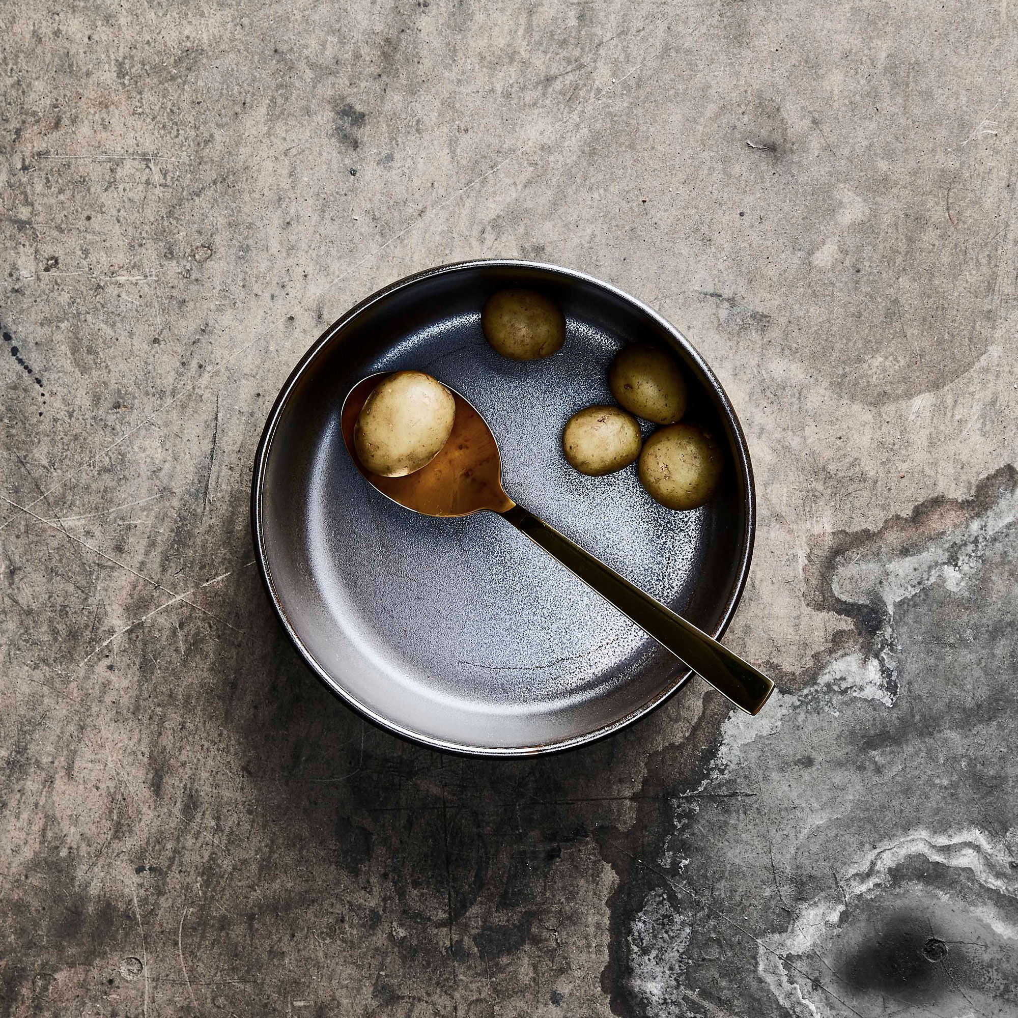 RAW skål metallisk brun 19,5 cm.