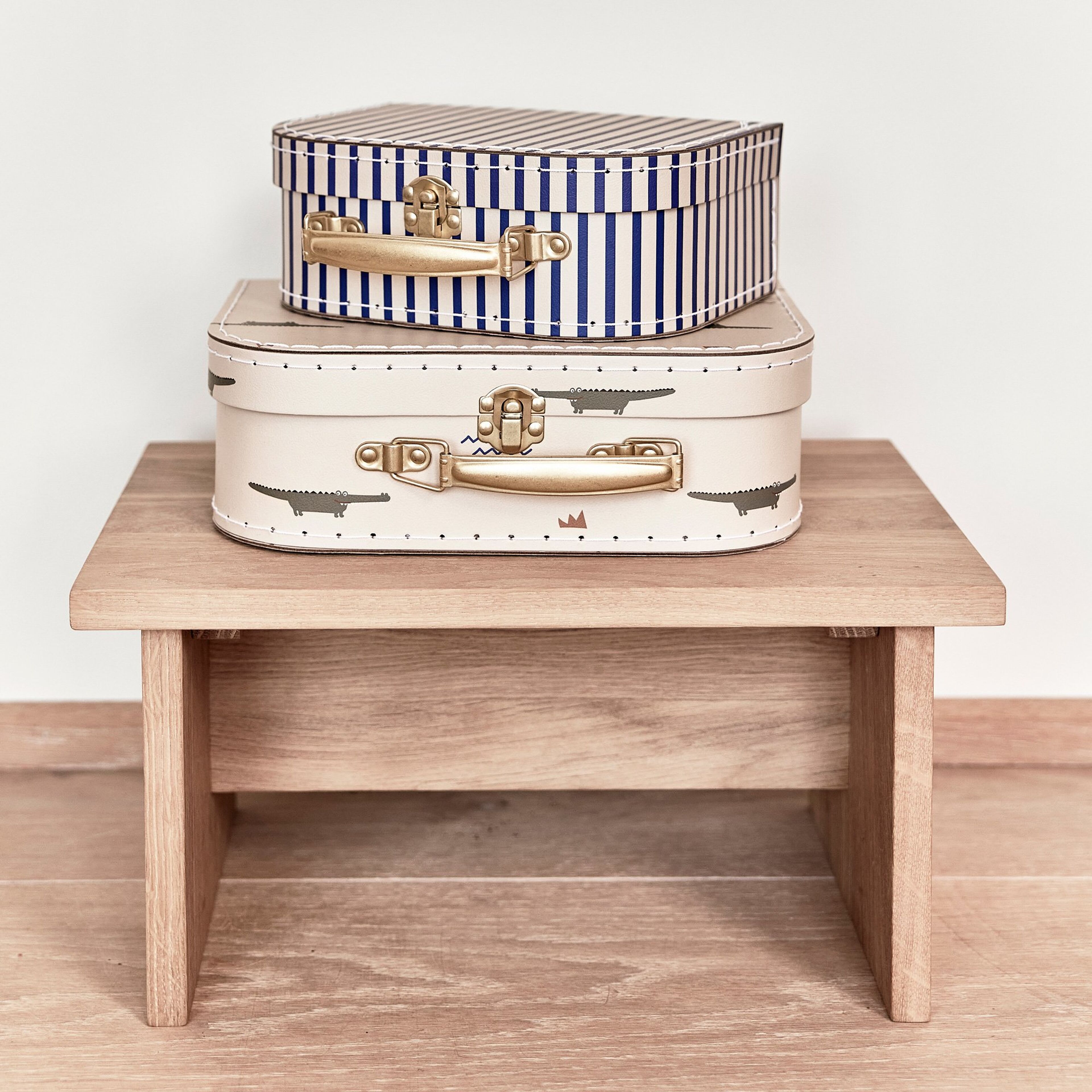 oyoy-arca-skammel-eg-m301203-60846-4