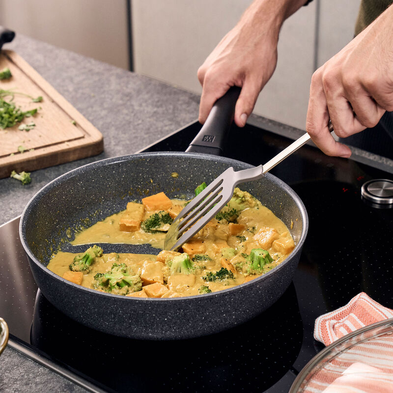 Terreno Plus paistokasari lasikannella 28 cm, alumiini