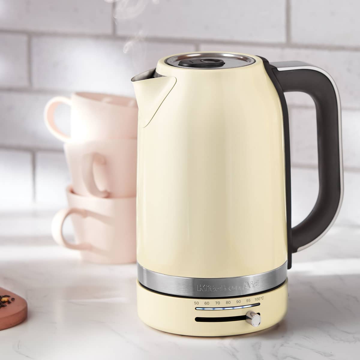 5KEK1701EAC Vattenkokare 1,7 liter, almond cream