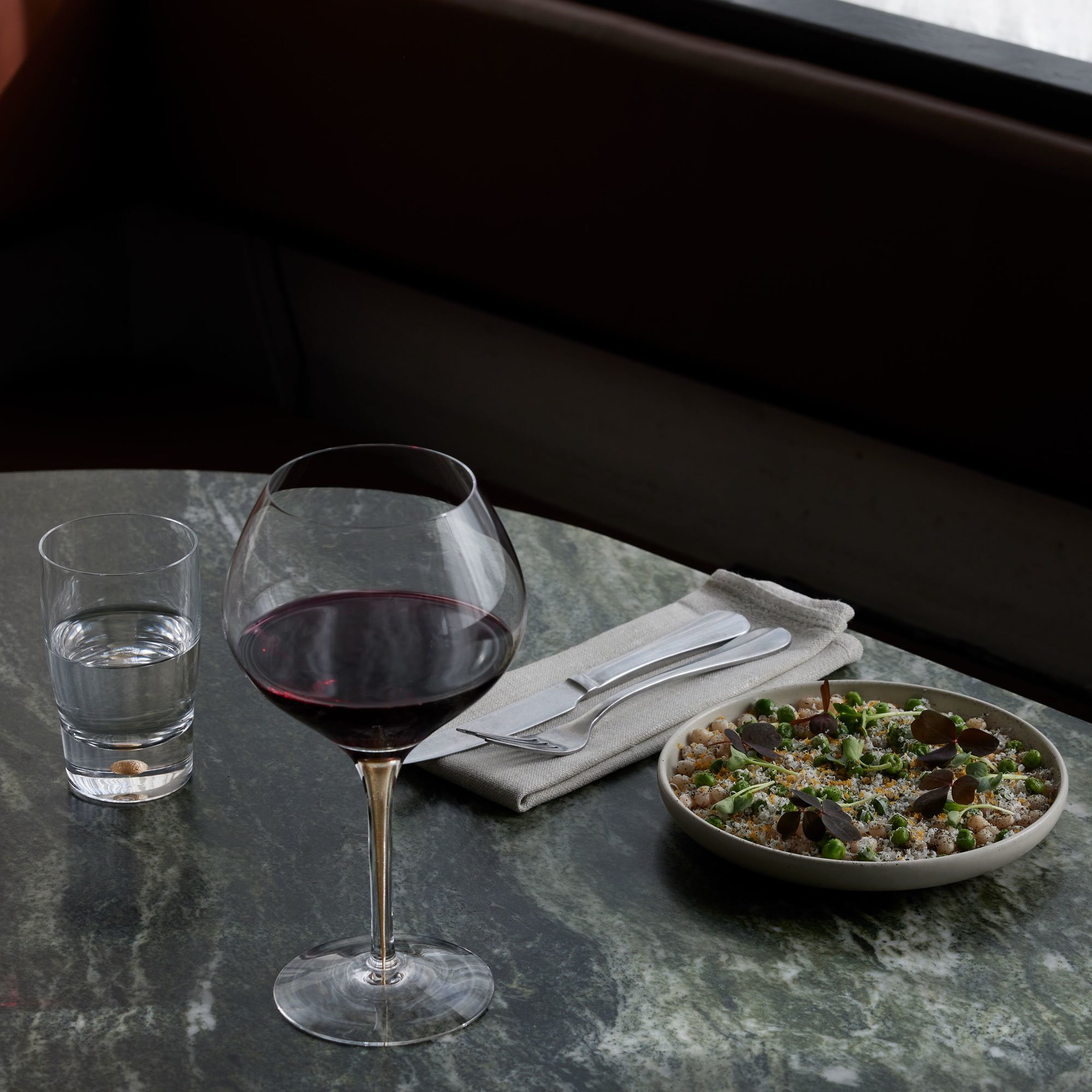 orrefors-intermezzo-bouquet-vinglas-70-cl-guld-6577561-59350-4