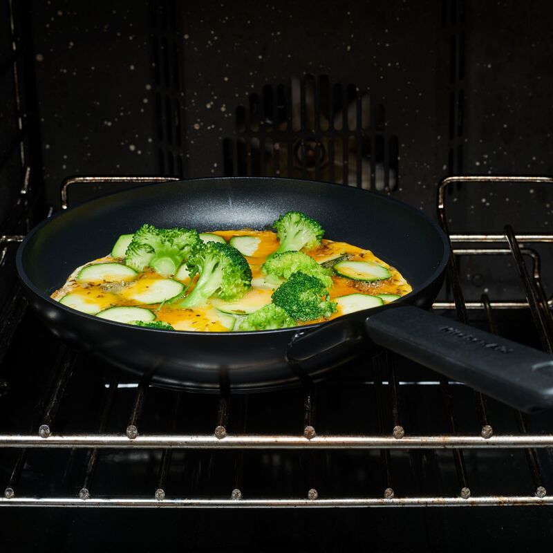 Cookware Collection -paistinpannu, valettua alumiinia, 24 cm