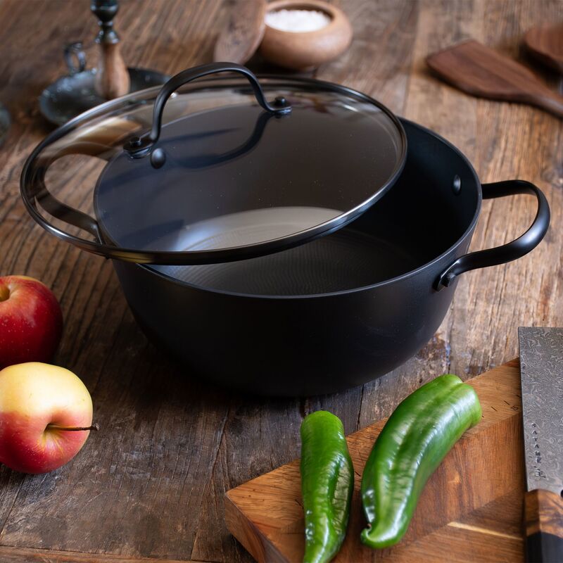 Traktørpanne i lettvektsstøpejern 24 cm