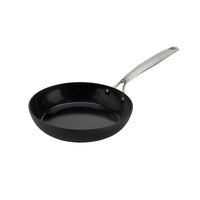 Combekk Stekepanne med stålhåndtak 24 cm, svart