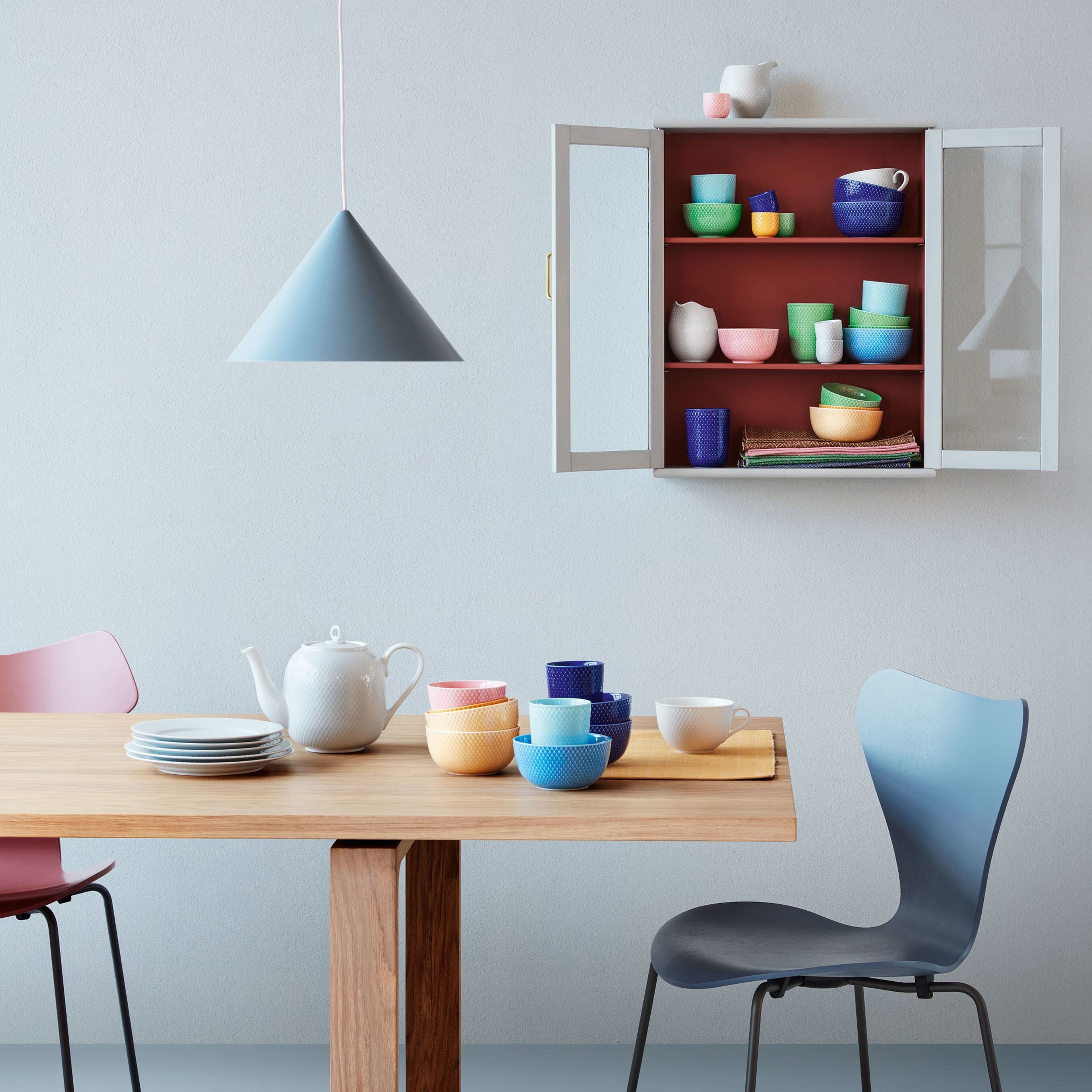 lyngby-porcelaen-rhombe-color-skaal-13-cm-moerkeblaa-201907-48080-3