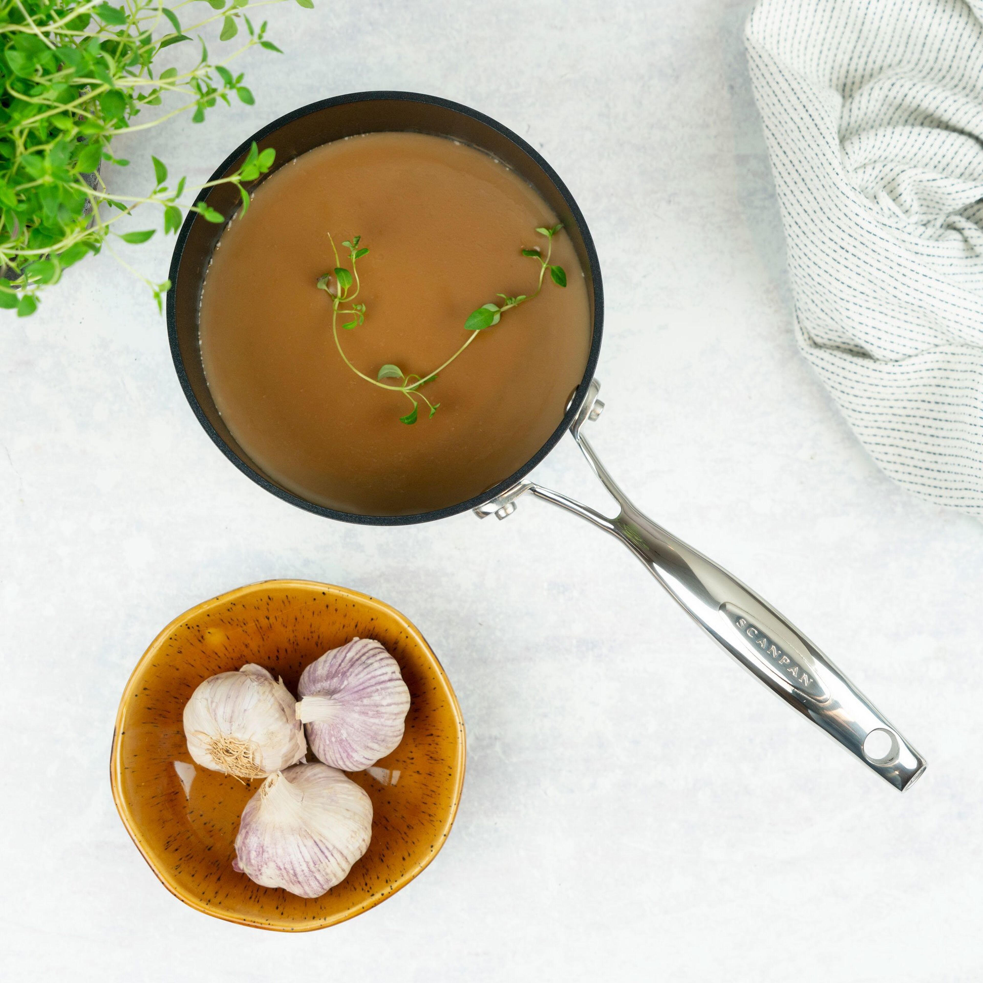 scanpan-haptiq-kastrull-med-lock-1-8-l-sp-6001231600-44712-5