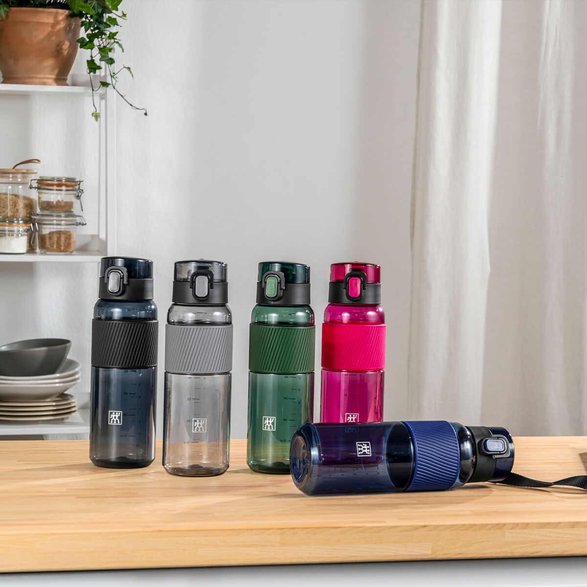 Bottle vattenflaska 680 ml, svart