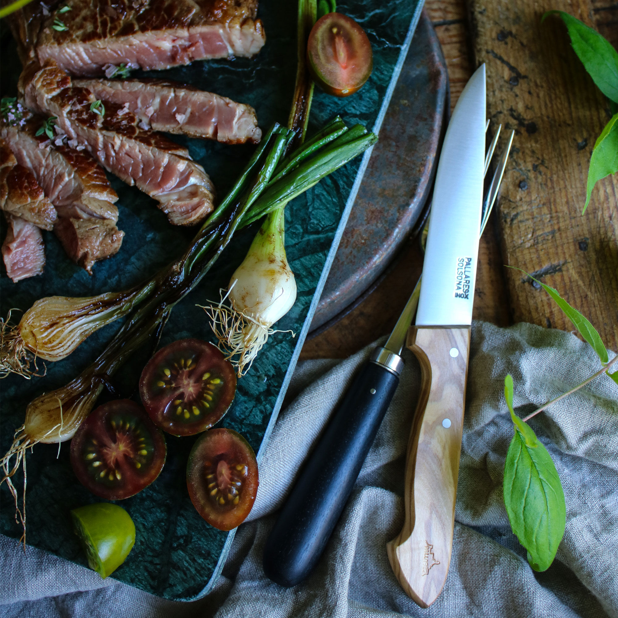 Pöytäveitsi, ruostumaton teräs/oliivipuu, 4 kpl