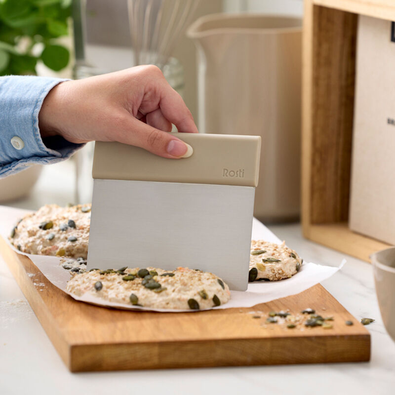 Emma degskrapa stål, hummus