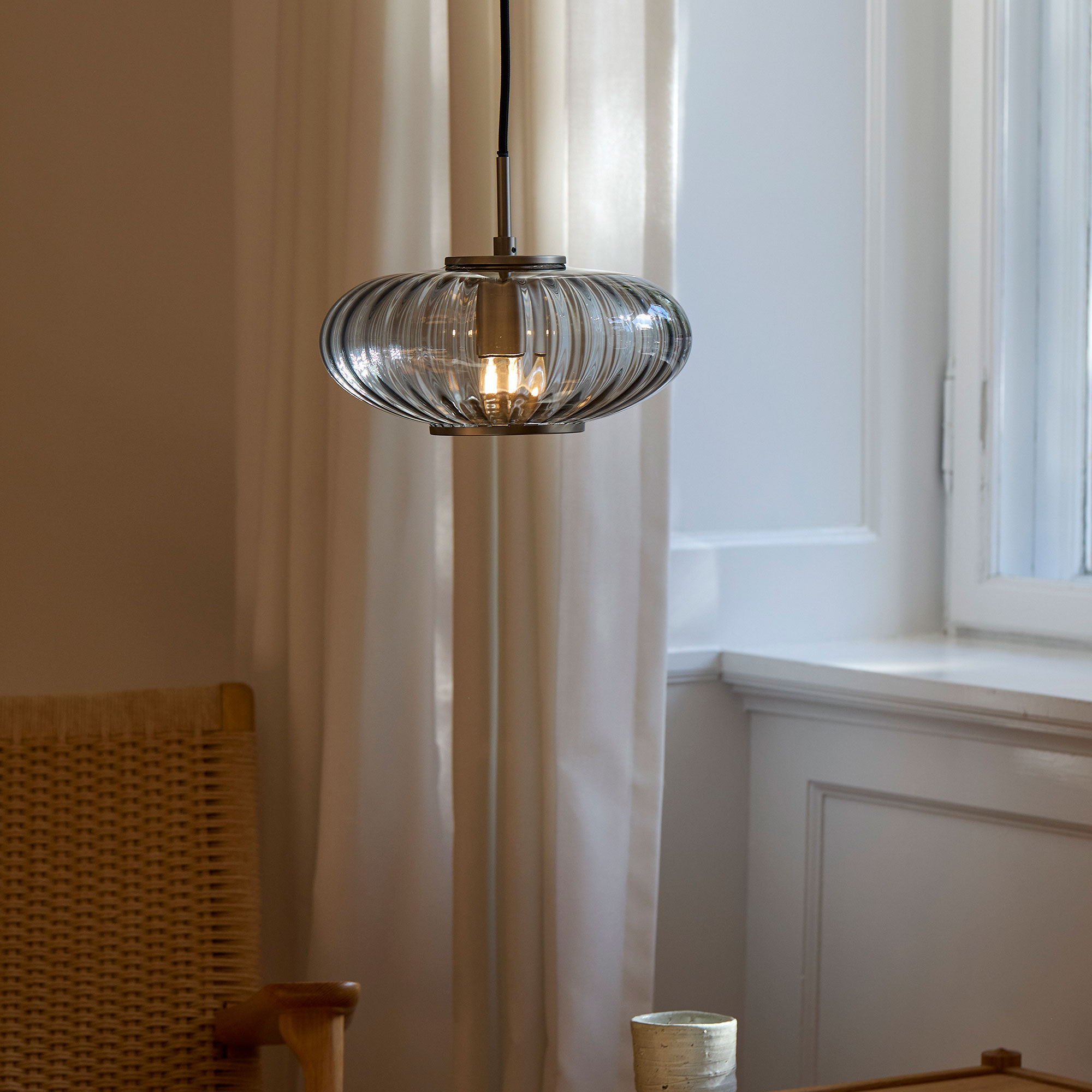 Urc taklampe 26 cm, smoke