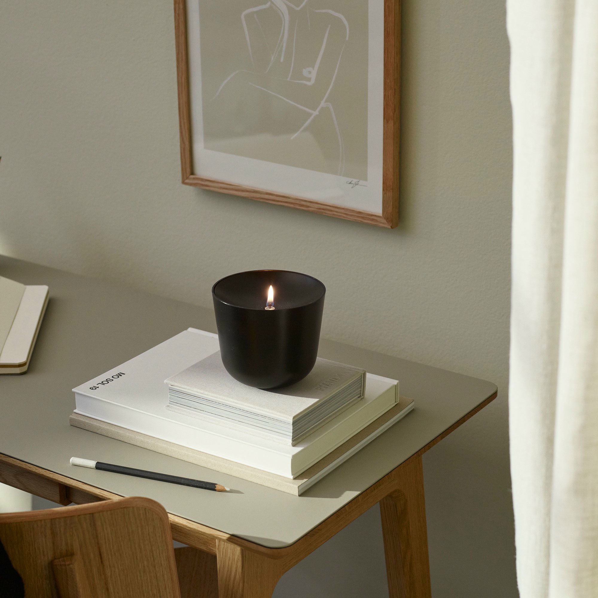 Alternativ bild 1 för Stelton Solis oljelampa, 11,5 cm, soft black