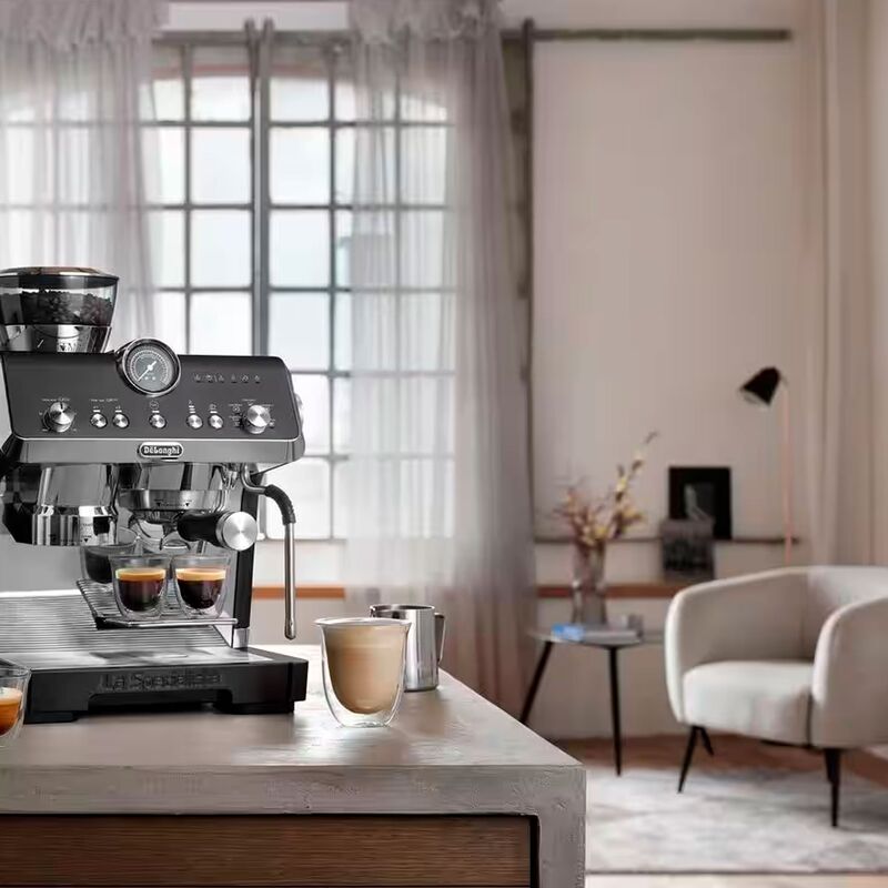 Delonghi La Specialista Opera EC9555 espressokeitin, musta