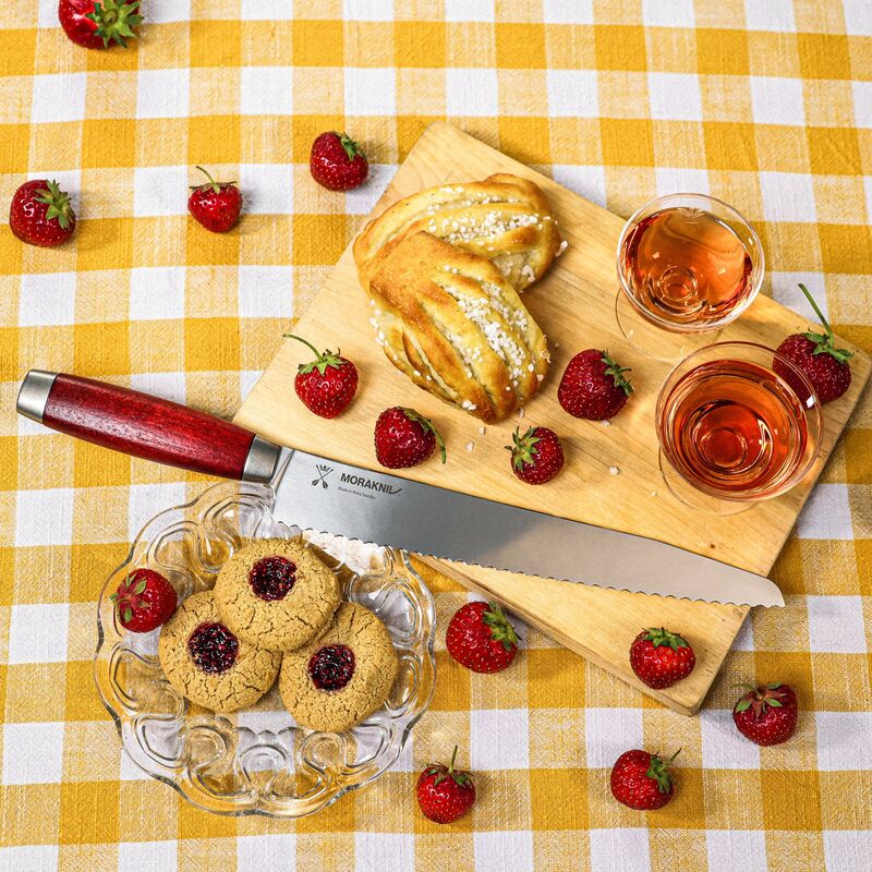 Classic 1891 -leipäveitsi 24 cm, punainen