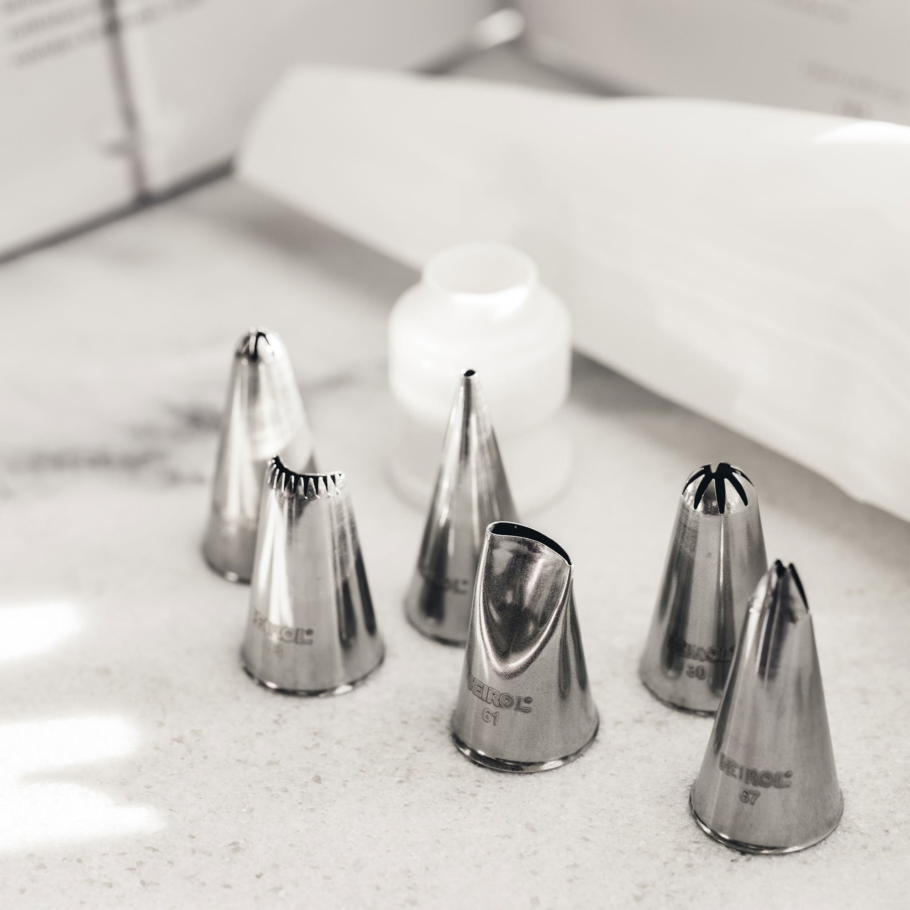 heirol-frosting-dekorationssaet-he-31334-66981-4