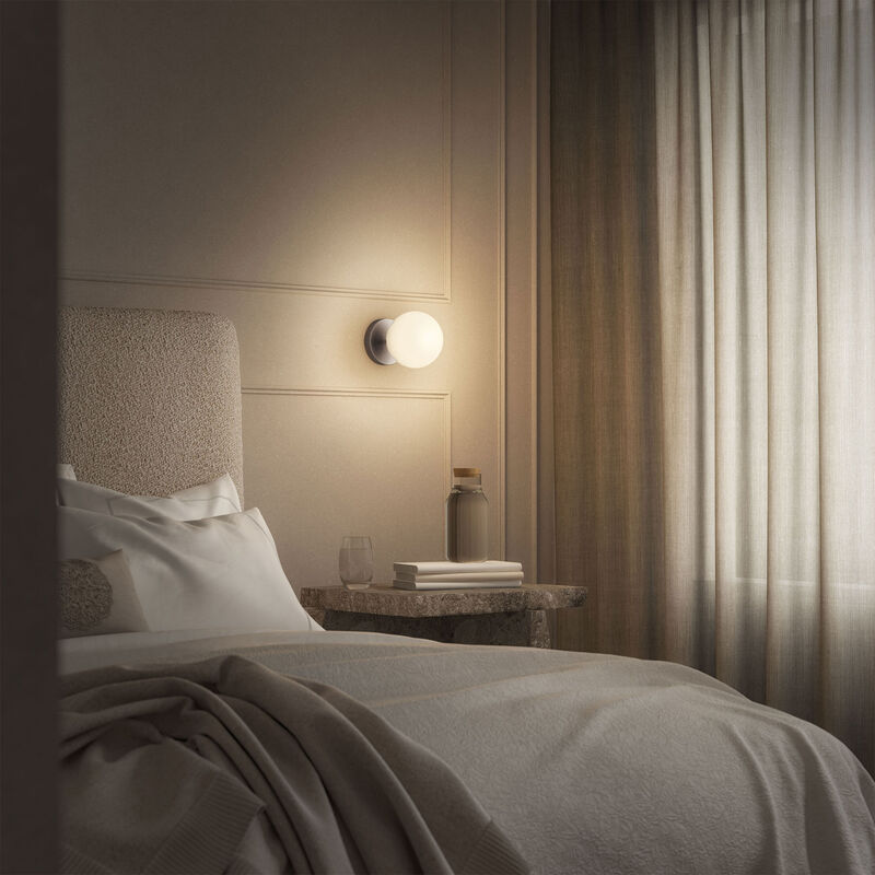 Edgeform Stringball 1 Væg-/loftlampe, nikkelfinish