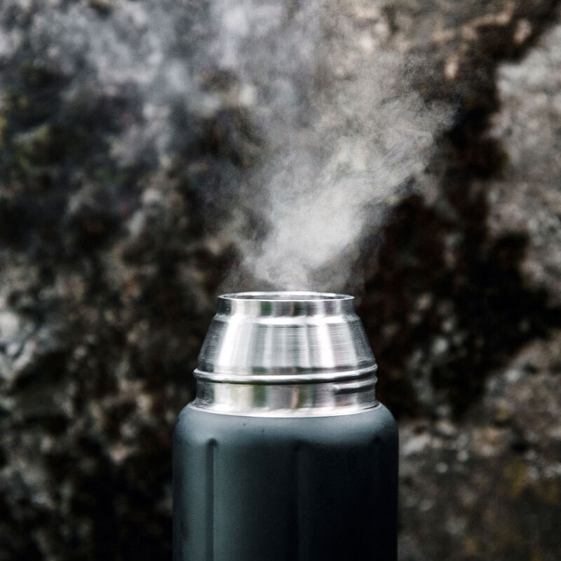 SIGG Gemstone IBT termospullo 0,75 litraa, obsidian
