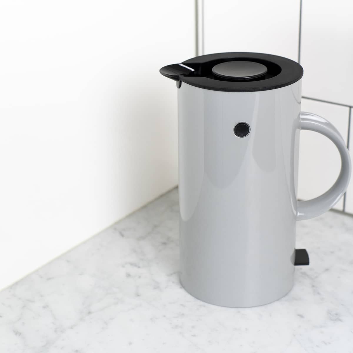 EM77 Vattenkokare 1,5 liter Ljusgrå