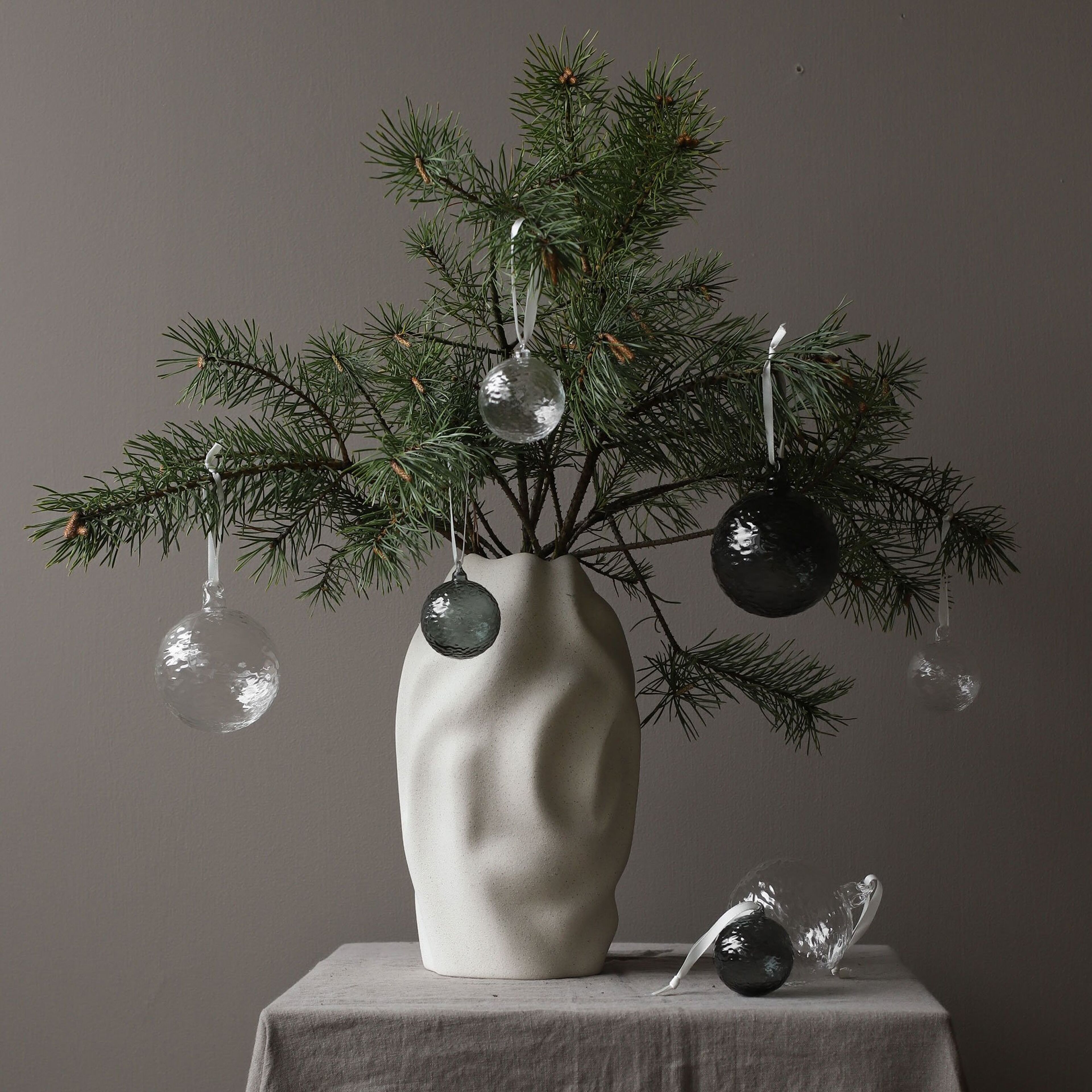 cooee-design-gry-marble-julekugle-8-cm-th-05-14-cl-64065-5