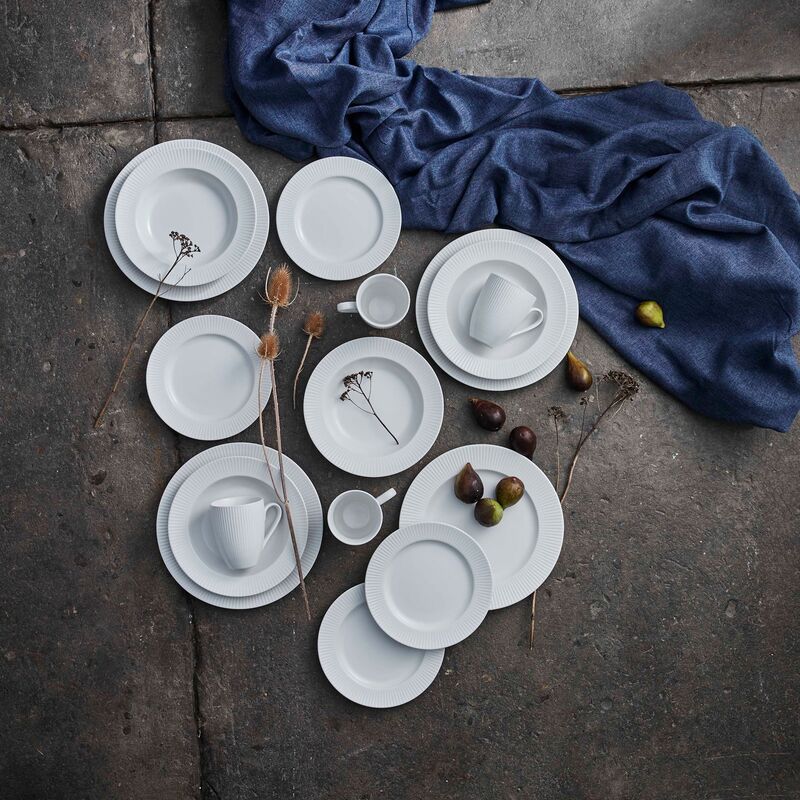 Groovy lautassarja 16 osaa valkoinen