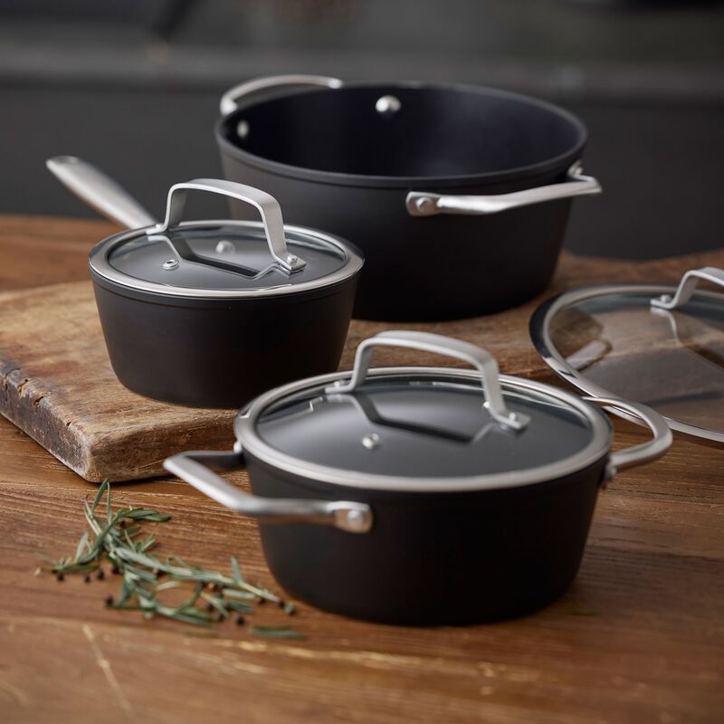 Travo grytesett med glasslokk 6 deler, svart aluminium