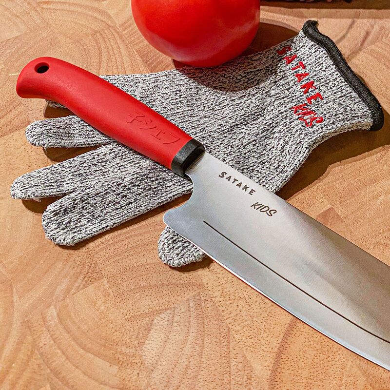 Barnkniv och skärsäker handske