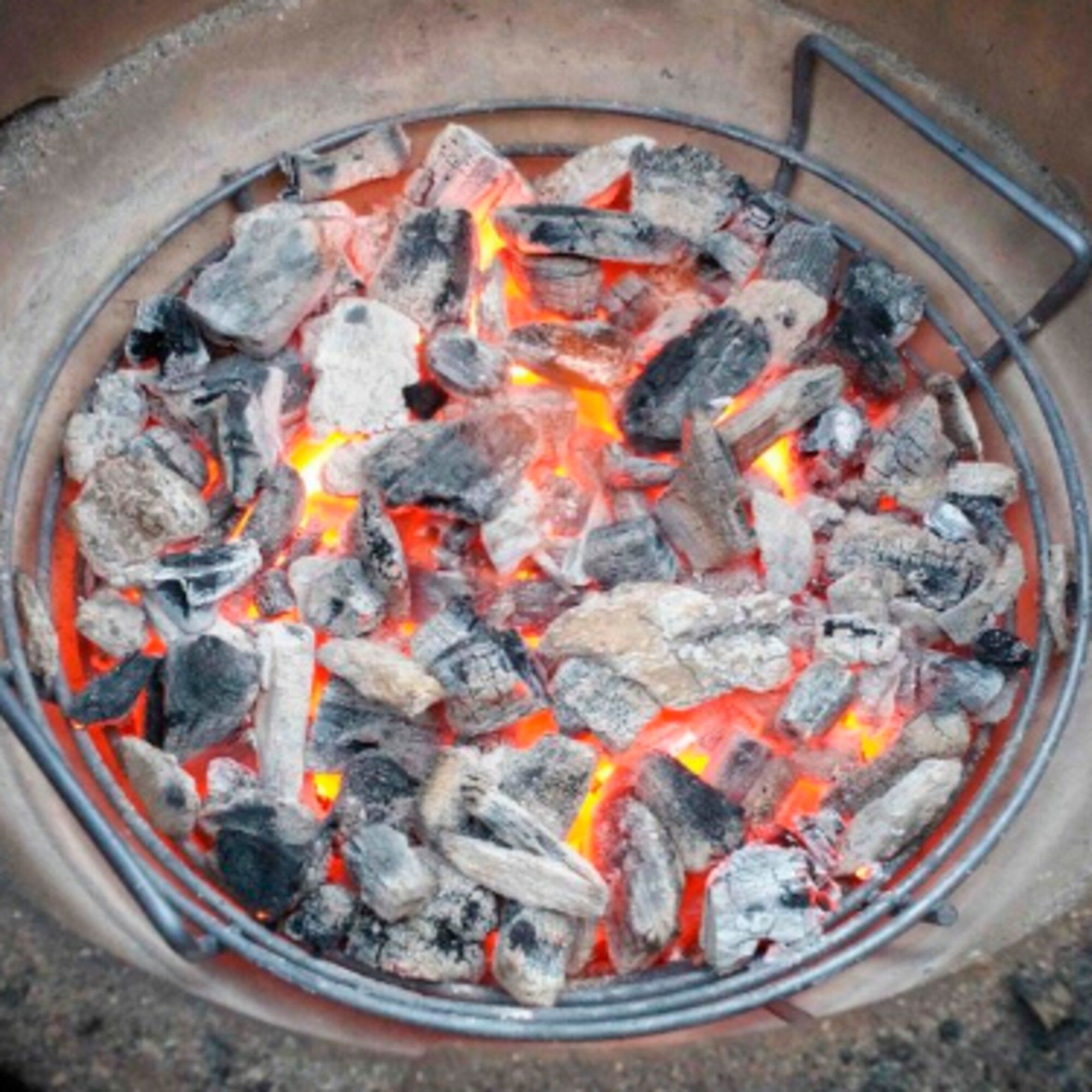 Alternativ bild 1 för Kamado Sumo Kolkorg 25"