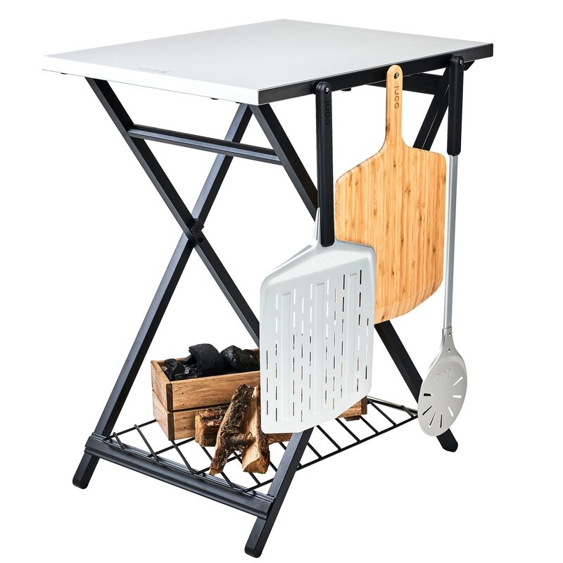 Folding table
