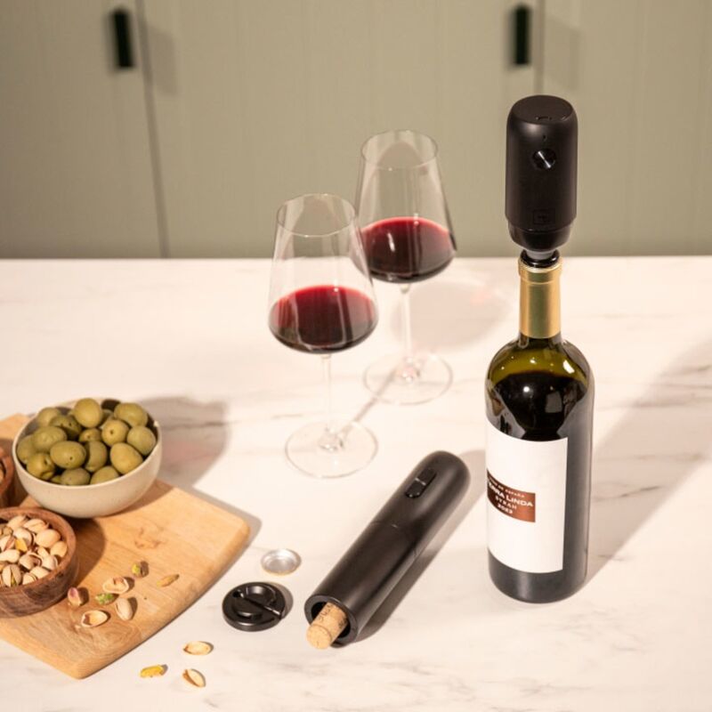 Wine Saver sähköinen viinipumppu, musta