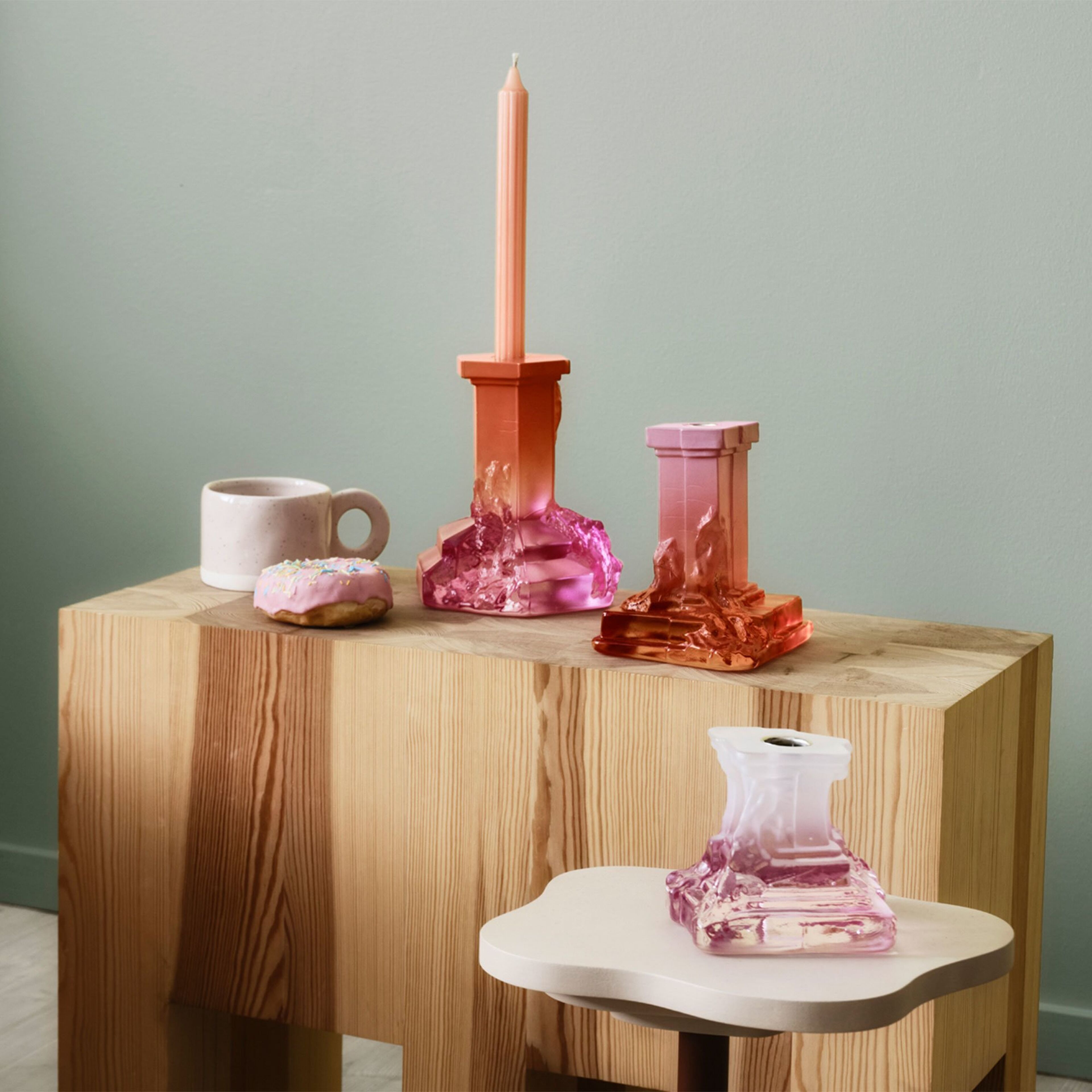 kosta-boda-rocky-baroque-lysestage-175-mm-spicy-rose-7062320-64112-4