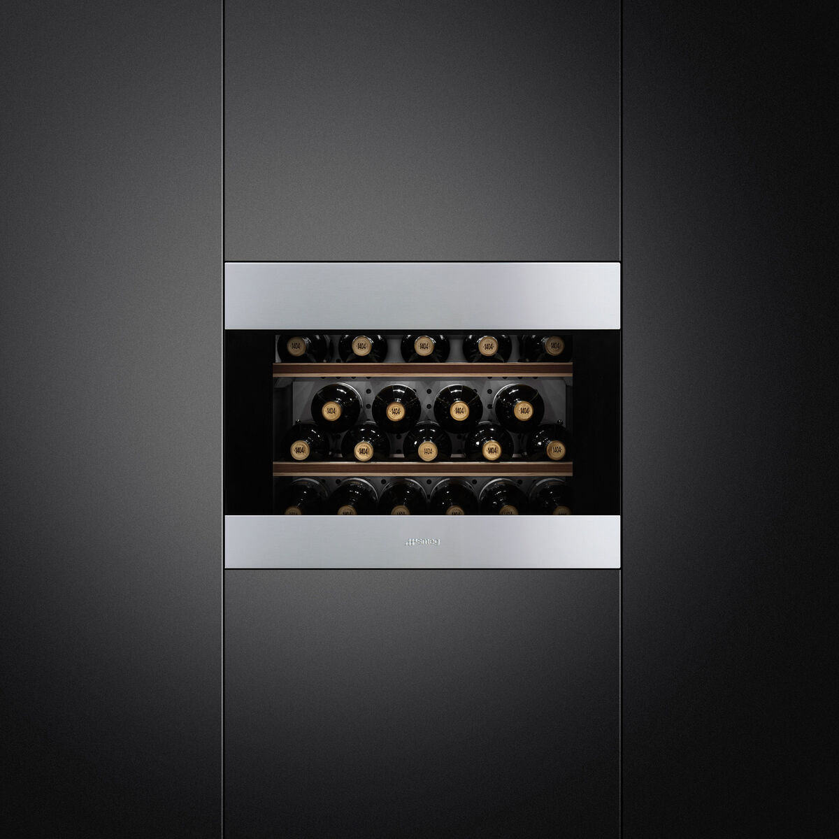 Classic sisäänrakennettava viinikaappi 45 cm 20 pulloa, ruostumaton teräs