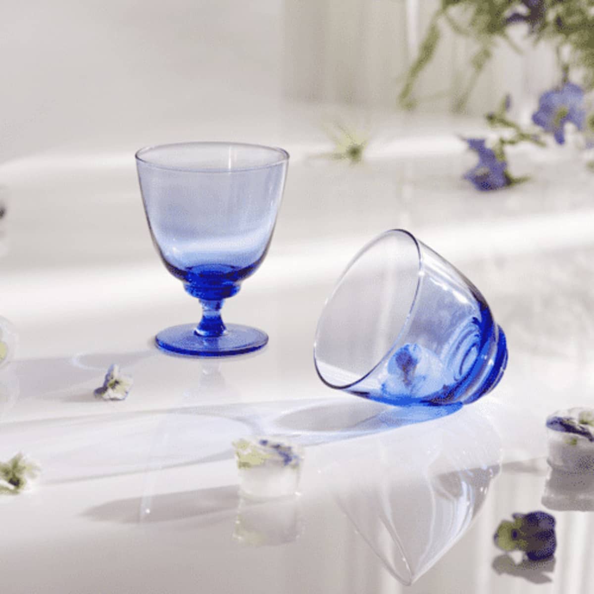 Flow glas på fot 35 cl, mörkblå