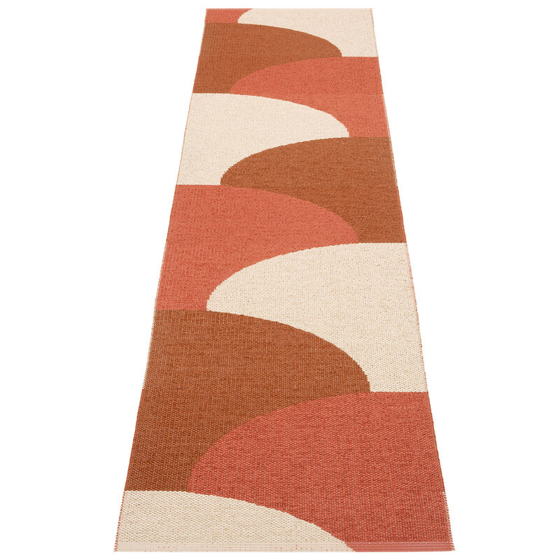 Pappelina Hill teppe 70 × 270 cm, brick/rust/cream