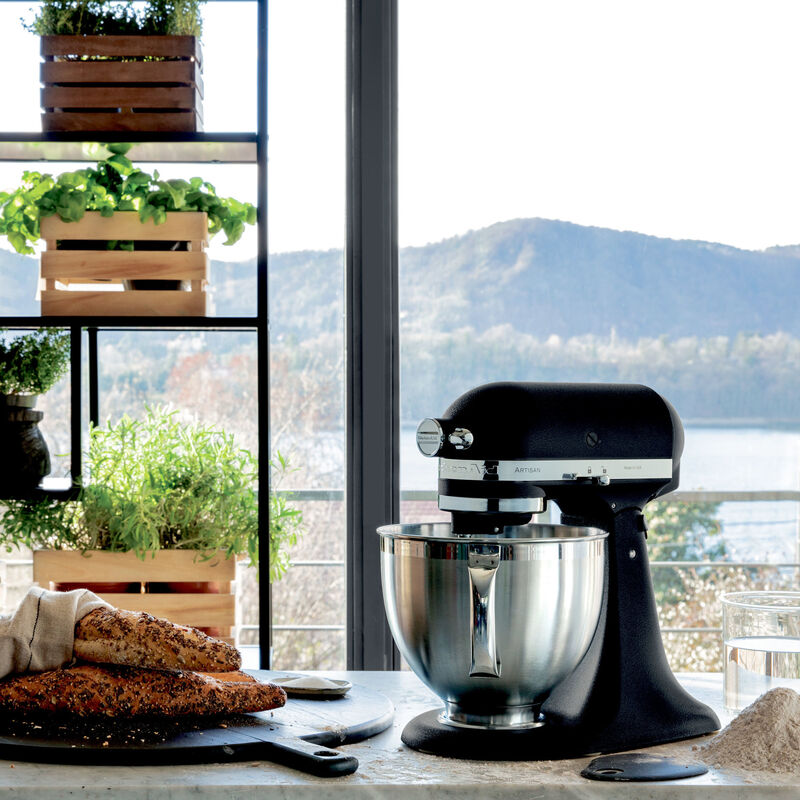 Artisan Stand Mixer 4,8L Cast Iron Black