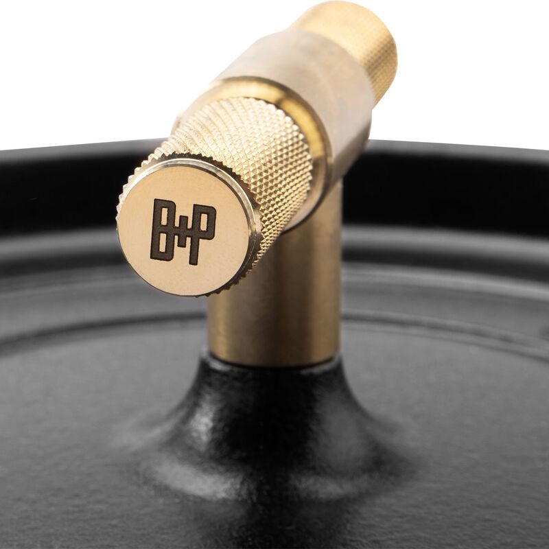 Buster+Punch rund gryte 28 cm, messingknott