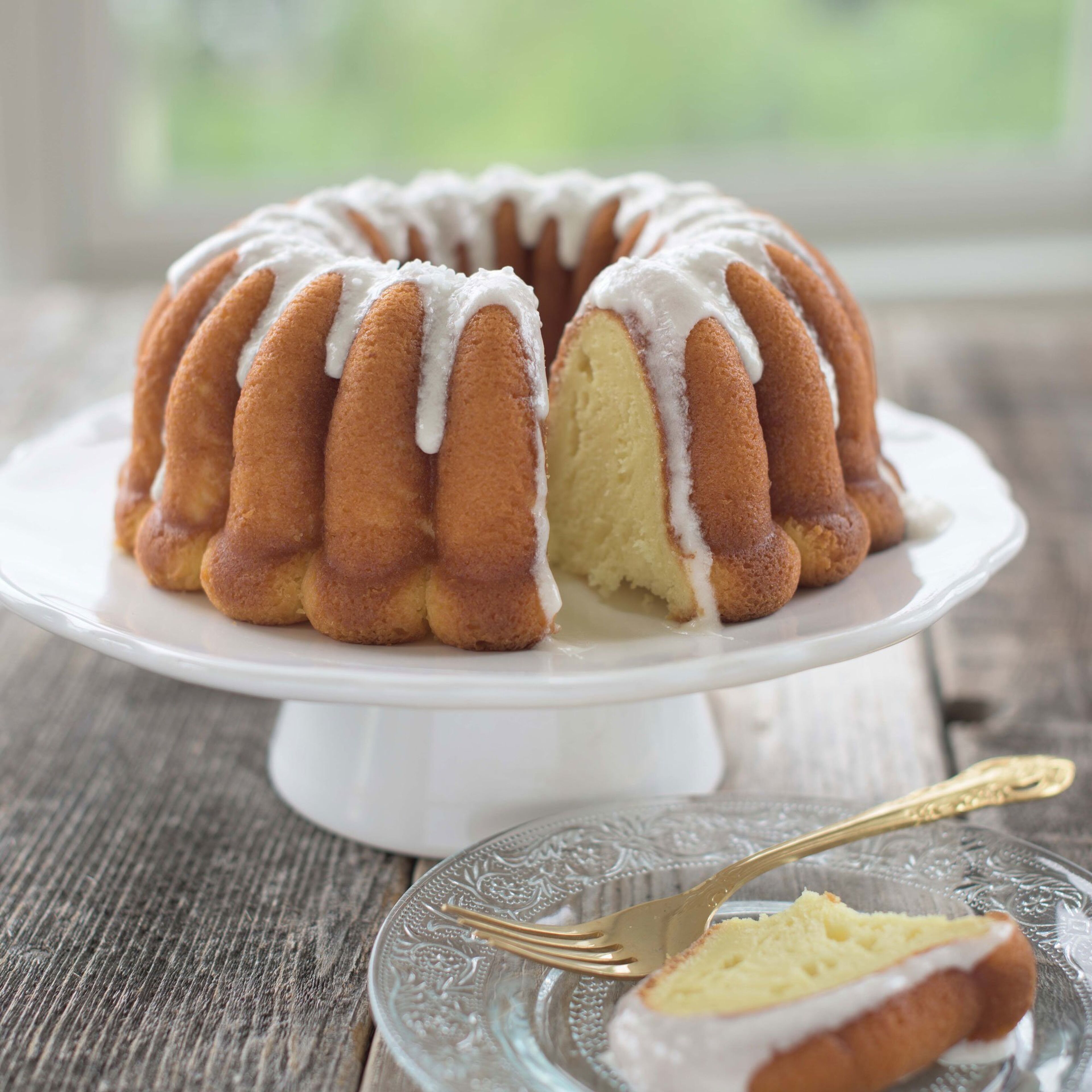 nordic-ware-bundt-bageform-elegant-party-58677-19409-4