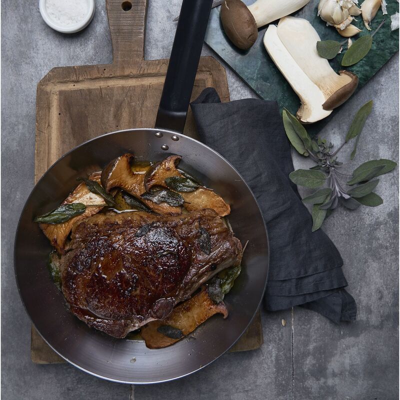 Lyonnaise Stegepande Kulstofstål 28 cm.