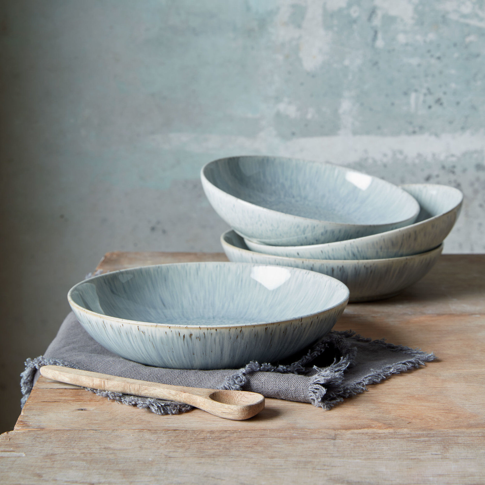 Alternativ bild 1 för Denby Halo Speckle Pastaskål 22 cm 4-Pack