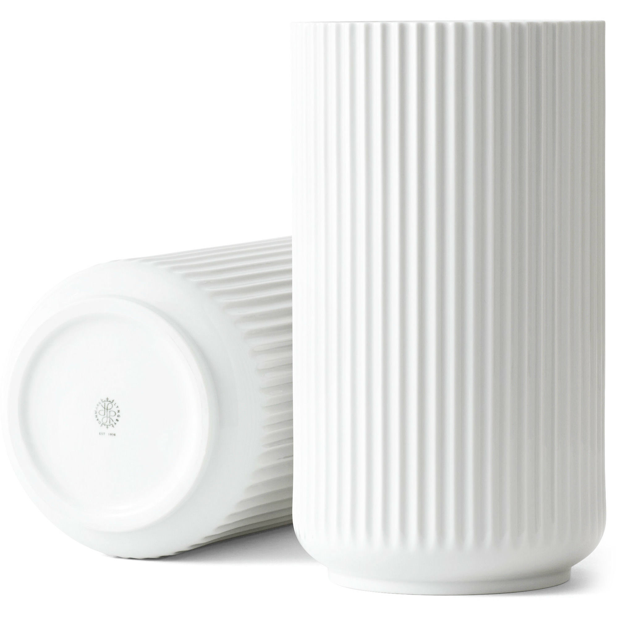 Lyngbyvasen 31 cm., porcelæn – hvid
