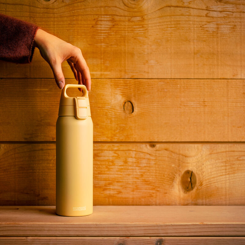 SIGG Shield Therm ONE termosflaska 0,75 liter, optimistic yellow