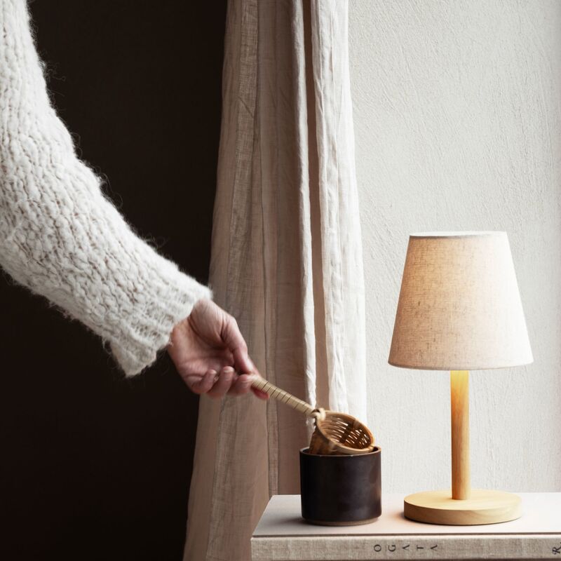 Kannettava Pöytävalaisin Tess