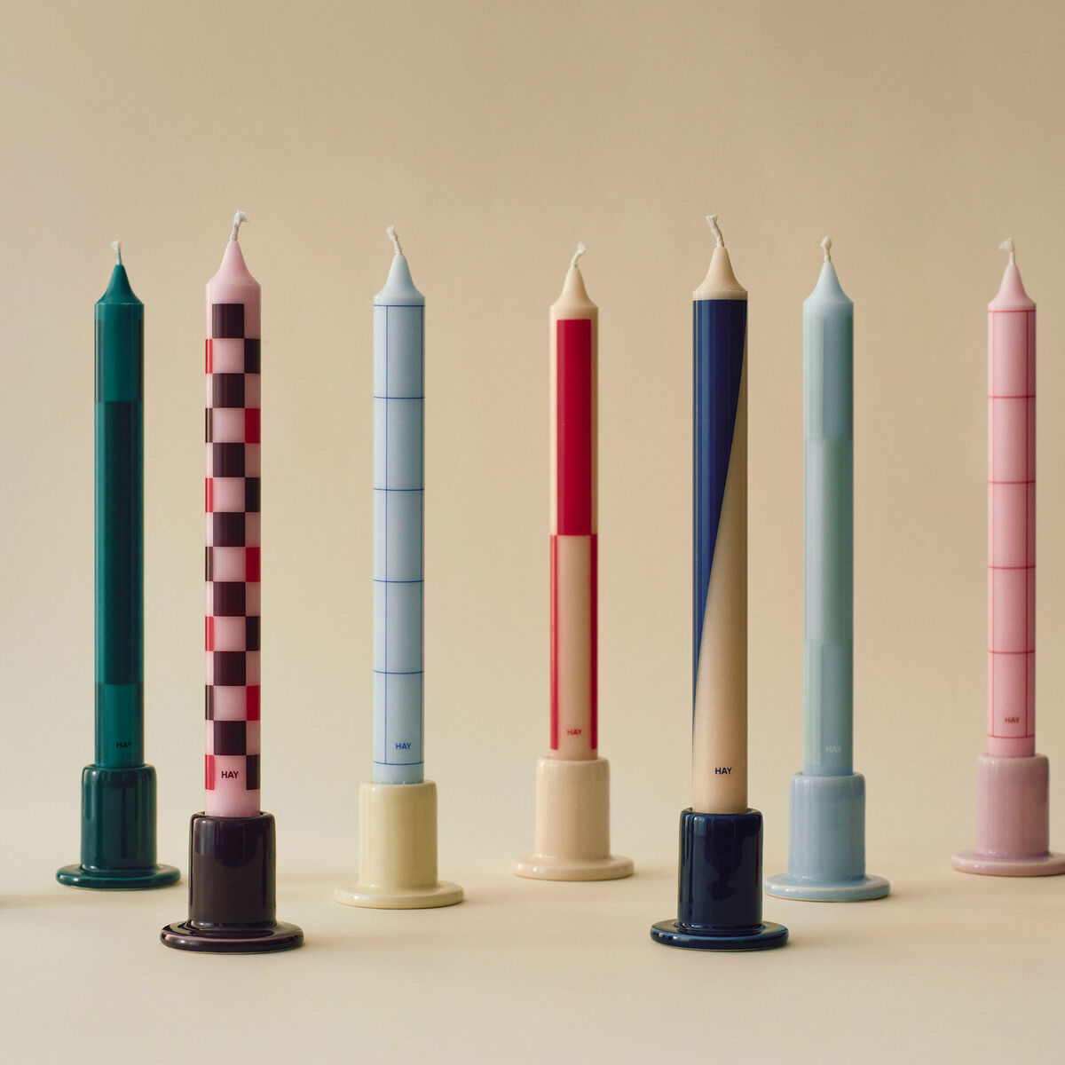 HAY Pattern Steariinikynttilä 4 kpl, punainen/bordeaux