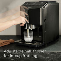 EQ300 täysautomaattinen kahvikone, musta