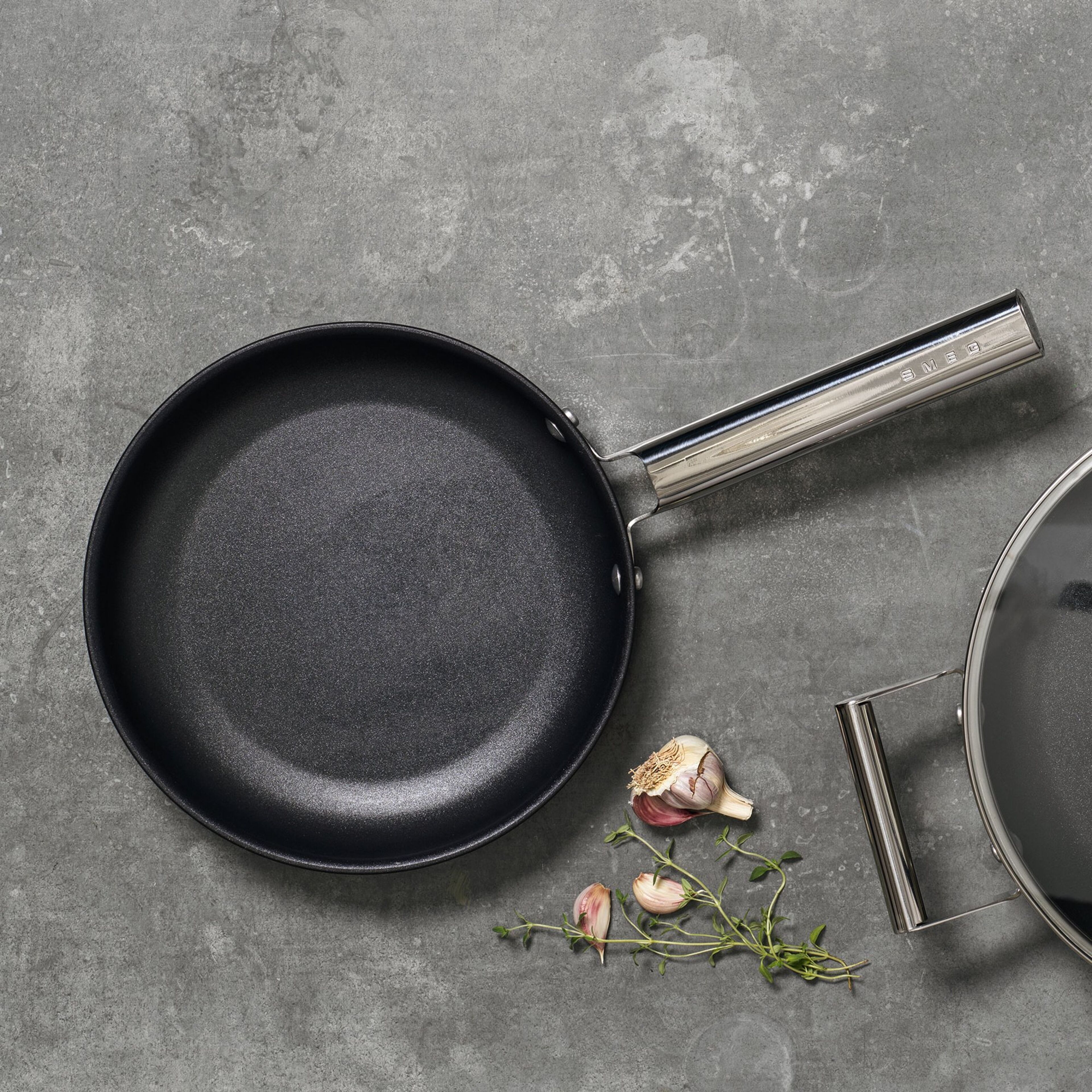 smeg-stegepande-30-cm-roed-ckff3001rdm-44689-3