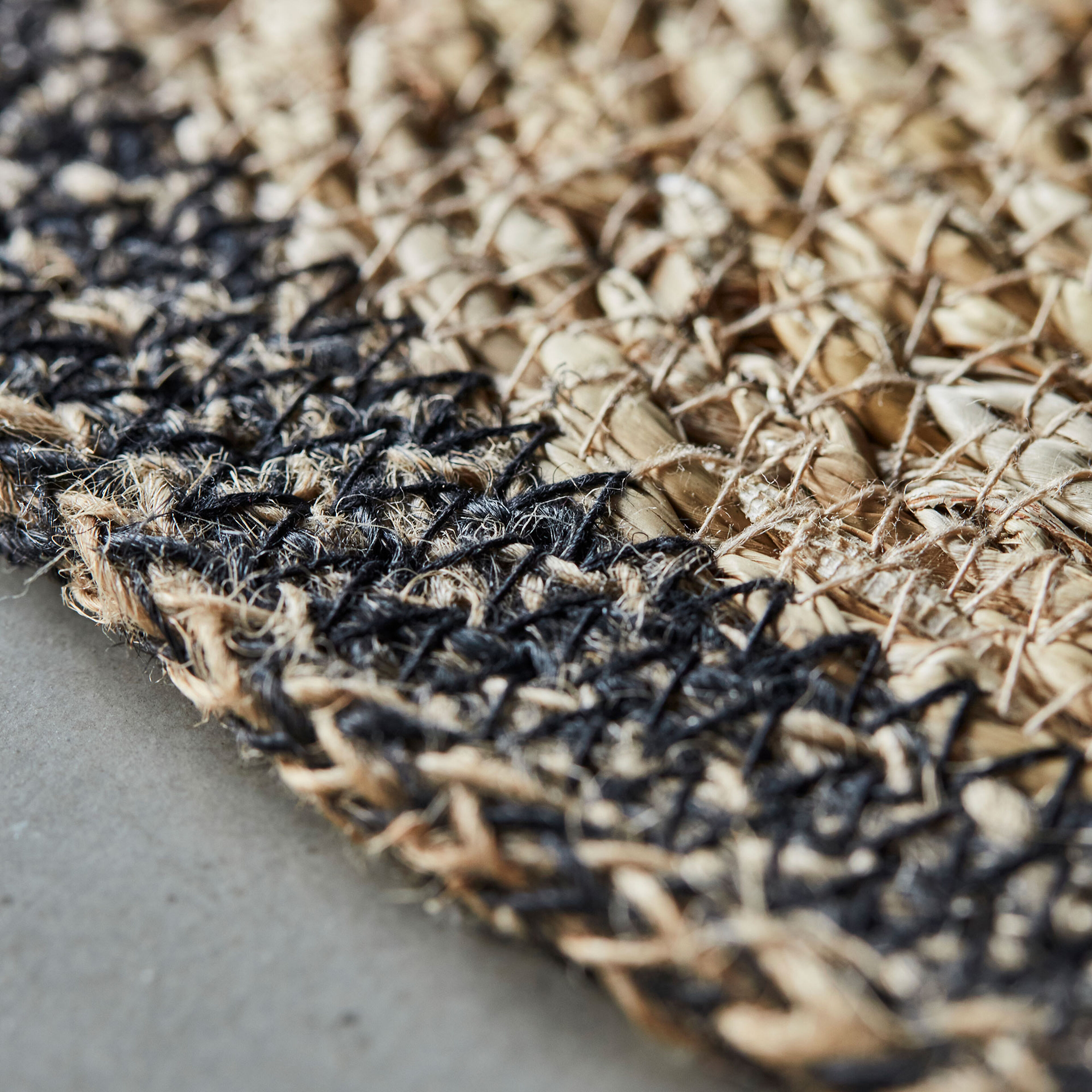 House Doctor Bordbrikker 4-pakning, svart/natur