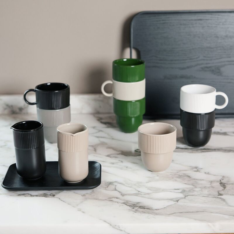 Inka maitokannu, musta