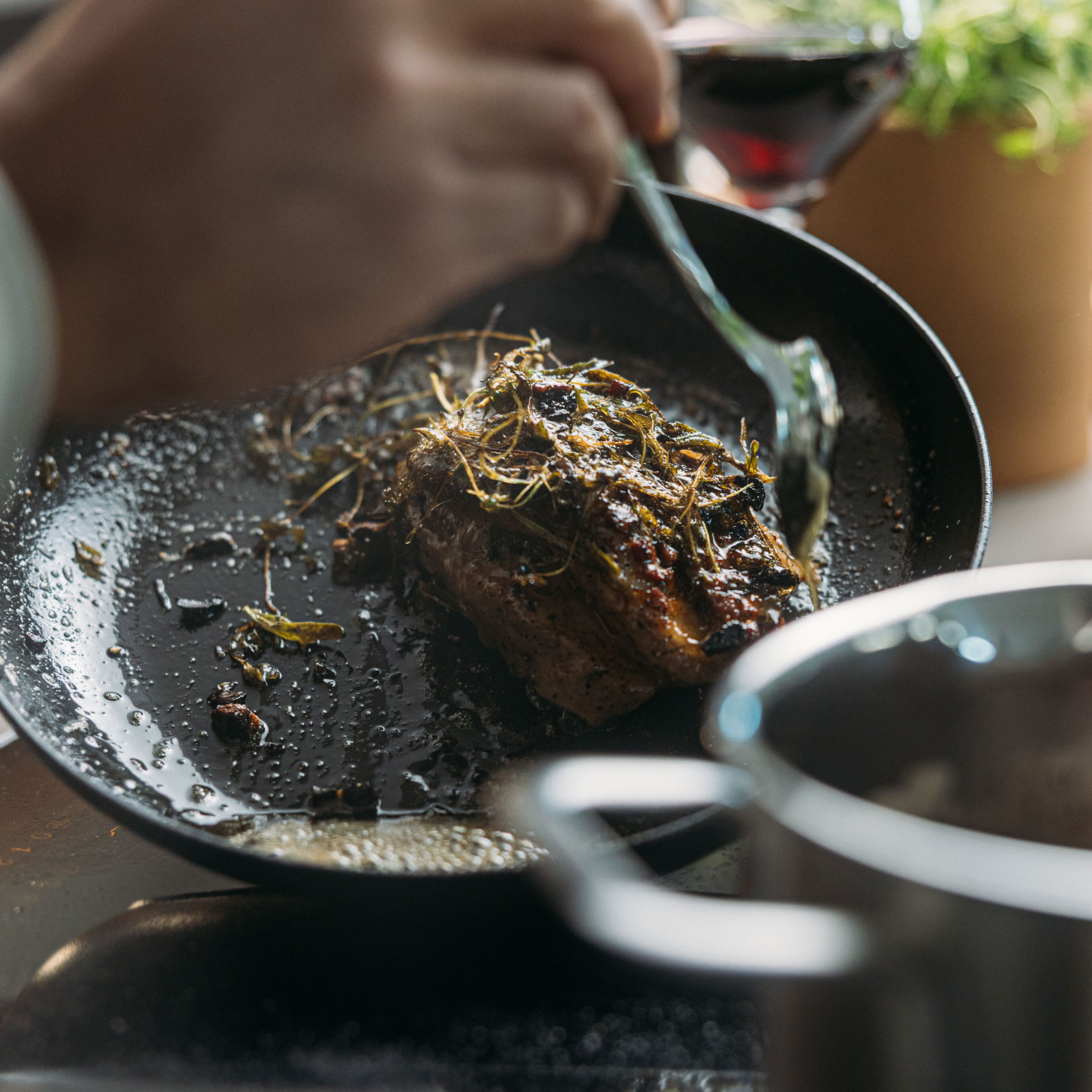 Stekpanna med ljust trähandtag 26 cm